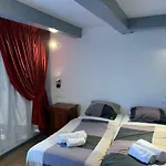 מלון Restaurant Old Bridge