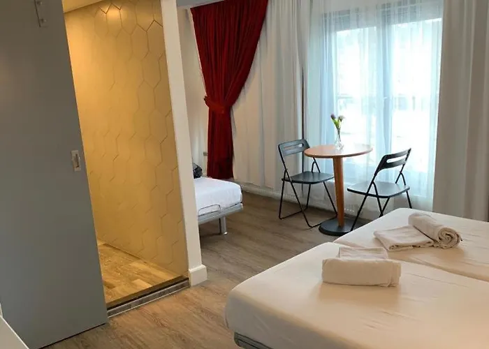 Restaurant Old Bridge Отель 2*